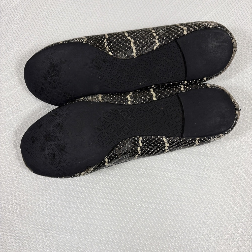 TORY BURCH Reva Mojave Print Leather Logo Ballet Flat Size 8M Black/Ivory - Picture 8 of 9